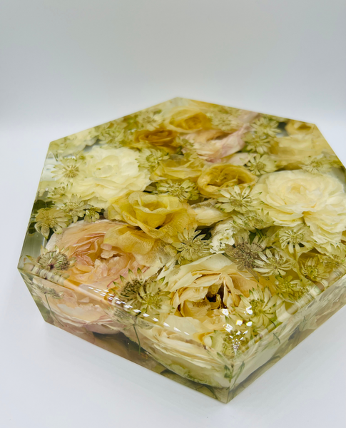 Közepes méretű hexagon emlékőrző (20.5x18x5cm) RENDELÉSRE