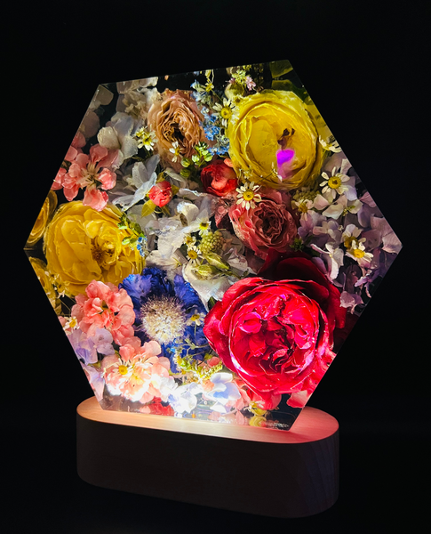 Közepes méretű hexagon emlékőrző lámpatalpon (20.5x18x5cm) RENDELÉSRE