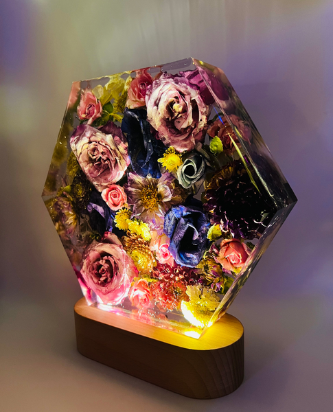 Közepes méretű hexagon emlékőrző lámpatalpon (20.5x18x5cm) RENDELÉSRE