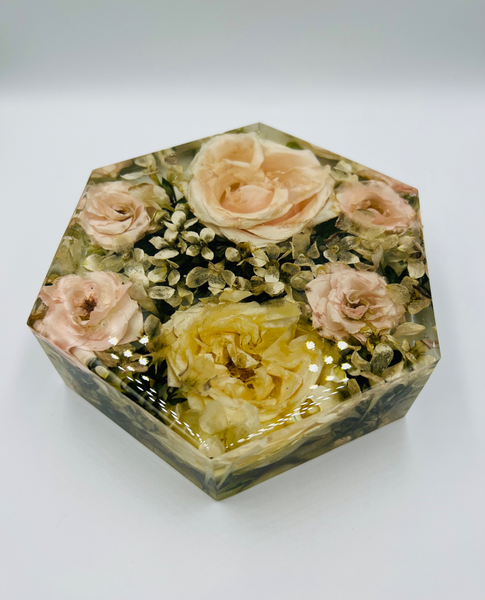 Kis méretű hexagon emlékőrző (16x14x5cm) RENDELÉSRE