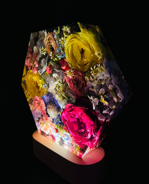 Közepes méretű hexagon emlékőrző lámpatalpon (20.5x18x5cm) RENDELÉSRE