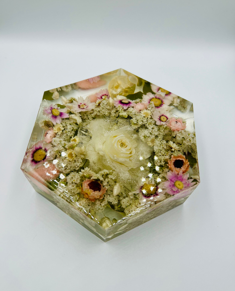 Kis méretű hexagon emlékőrző (16x14x5cm) RENDELÉSRE