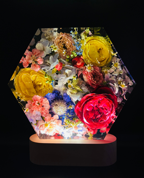 Közepes méretű hexagon emlékőrző lámpatalpon (20.5x18x5cm) RENDELÉSRE