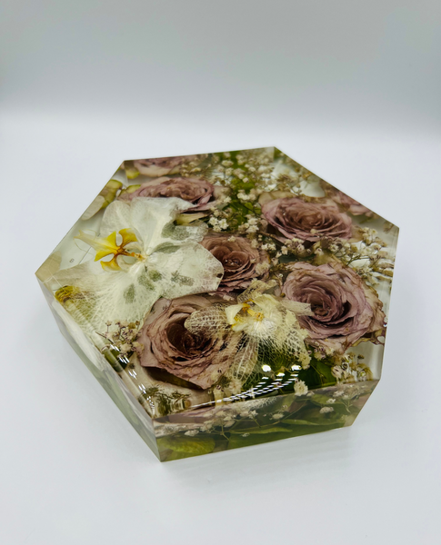 Kis méretű hexagon emlékőrző (16x14x5cm) RENDELÉSRE