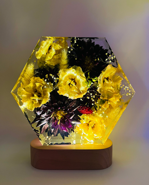 Közepes méretű hexagon emlékőrző lámpatalpon (20.5x18x5cm) RENDELÉSRE