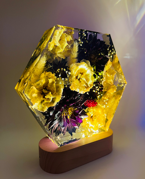 Közepes méretű hexagon emlékőrző lámpatalpon (20.5x18x5cm) RENDELÉSRE