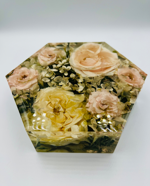Kis méretű hexagon emlékőrző (16x14x5cm) RENDELÉSRE