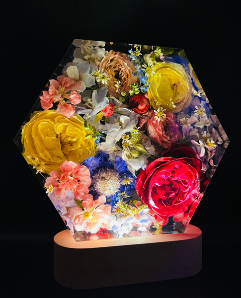 Közepes méretű hexagon emlékőrző lámpatalpon (20.5x18x5cm) RENDELÉSRE