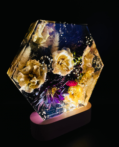 Közepes méretű hexagon emlékőrző lámpatalpon (20.5x18x5cm) RENDELÉSRE