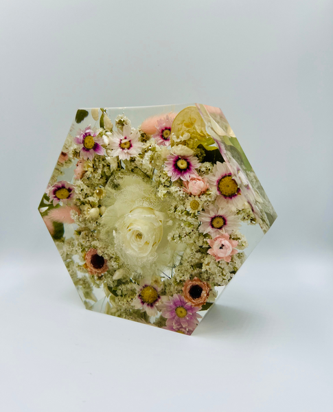 Kis méretű hexagon emlékőrző (16x14x5cm) RENDELÉSRE