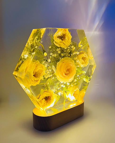 Közepes méretű hexagon emlékőrző lámpatalpon (20.5x18x5cm) RENDELÉSRE