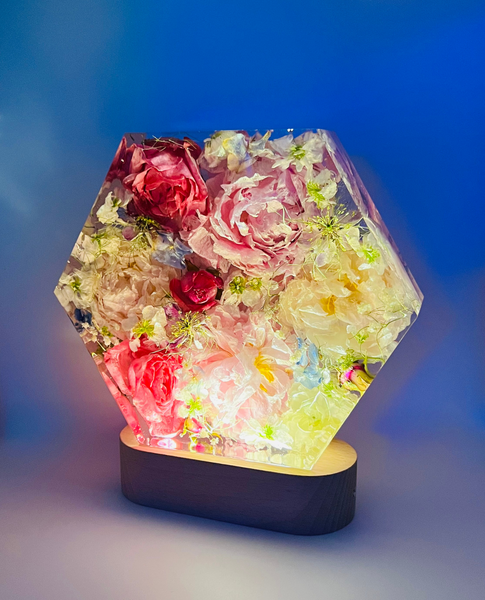 Közepes méretű hexagon emlékőrző lámpatalpon (20.5x18x5cm) RENDELÉSRE