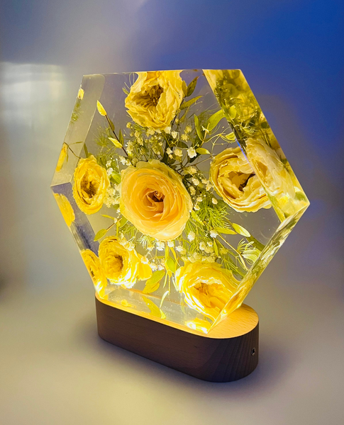 Közepes méretű hexagon emlékőrző lámpatalpon (20.5x18x5cm) RENDELÉSRE