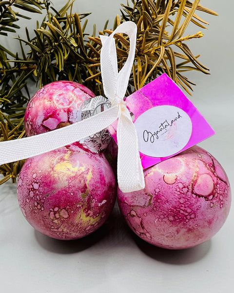 Karácsonyfadísz (gömbdísz)