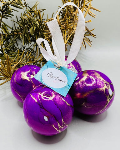 Karácsonyfadísz (gömbdísz)